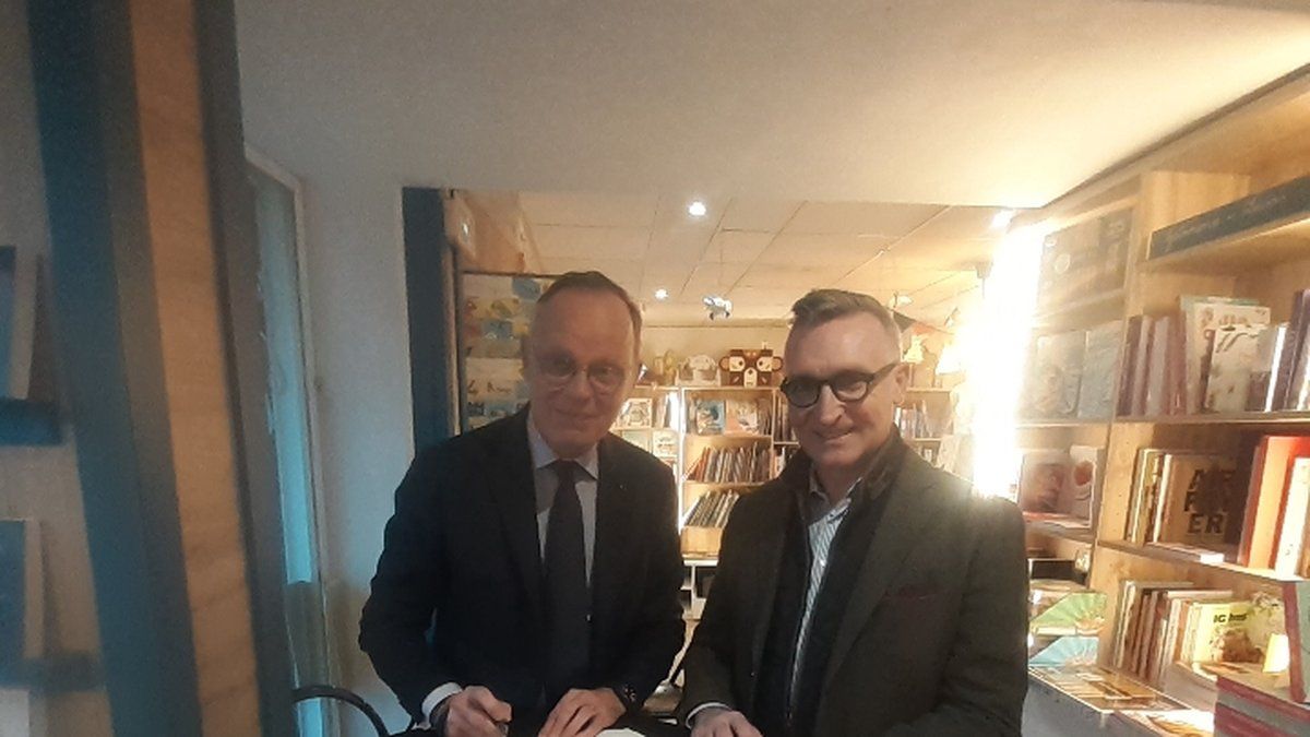 Edouard Philippe dévoile son dernier ouvrage tout en répondant aux critiques