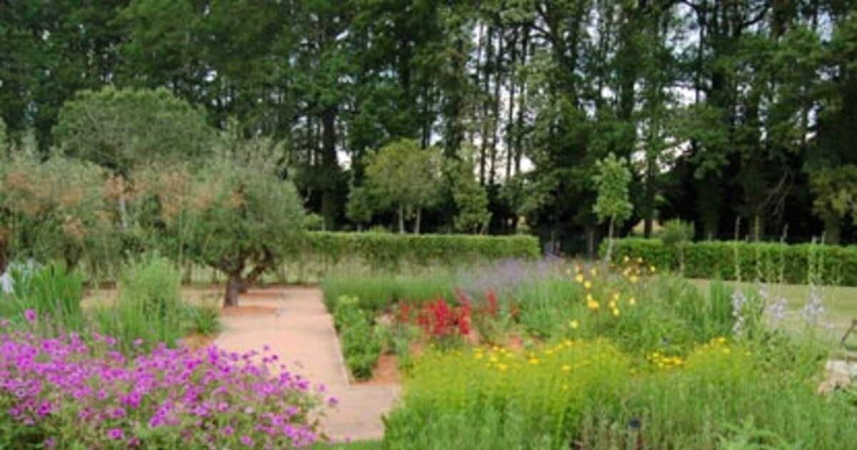 Les jardins de Colette : un trésor floral en Corrèze
