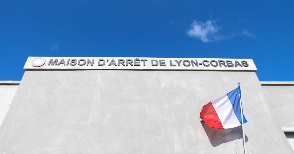 Évasion incroyable : une surveillante impliquée dans la fuite d'un détenu à Lyon