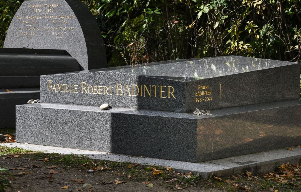 Un étudiant condamné pour avoir profané la sépulture de Robert Badinter