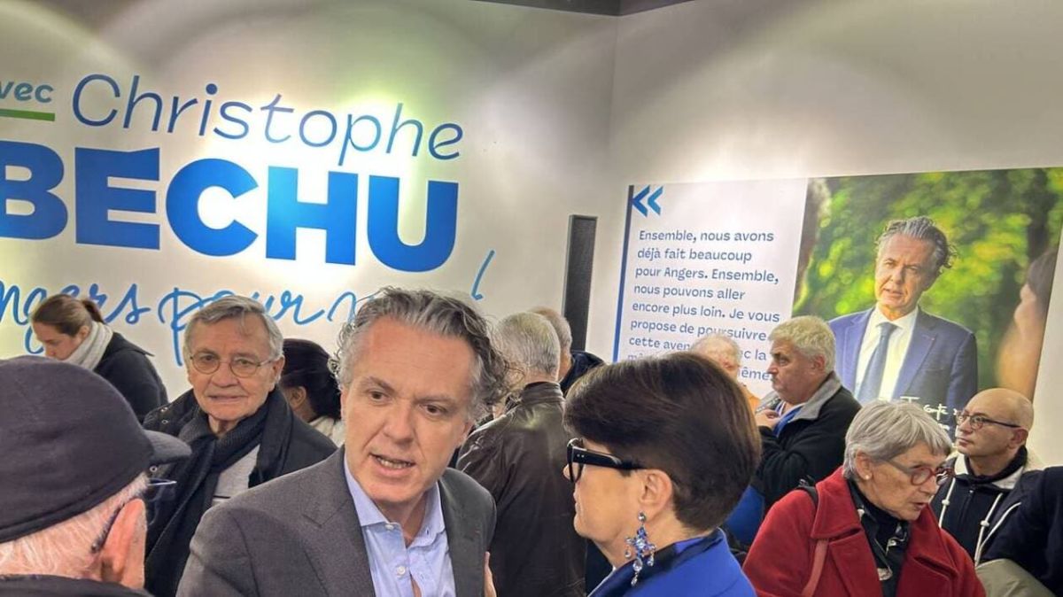 Christophe Béchu lance sa campagne pour les municipales d'Angers