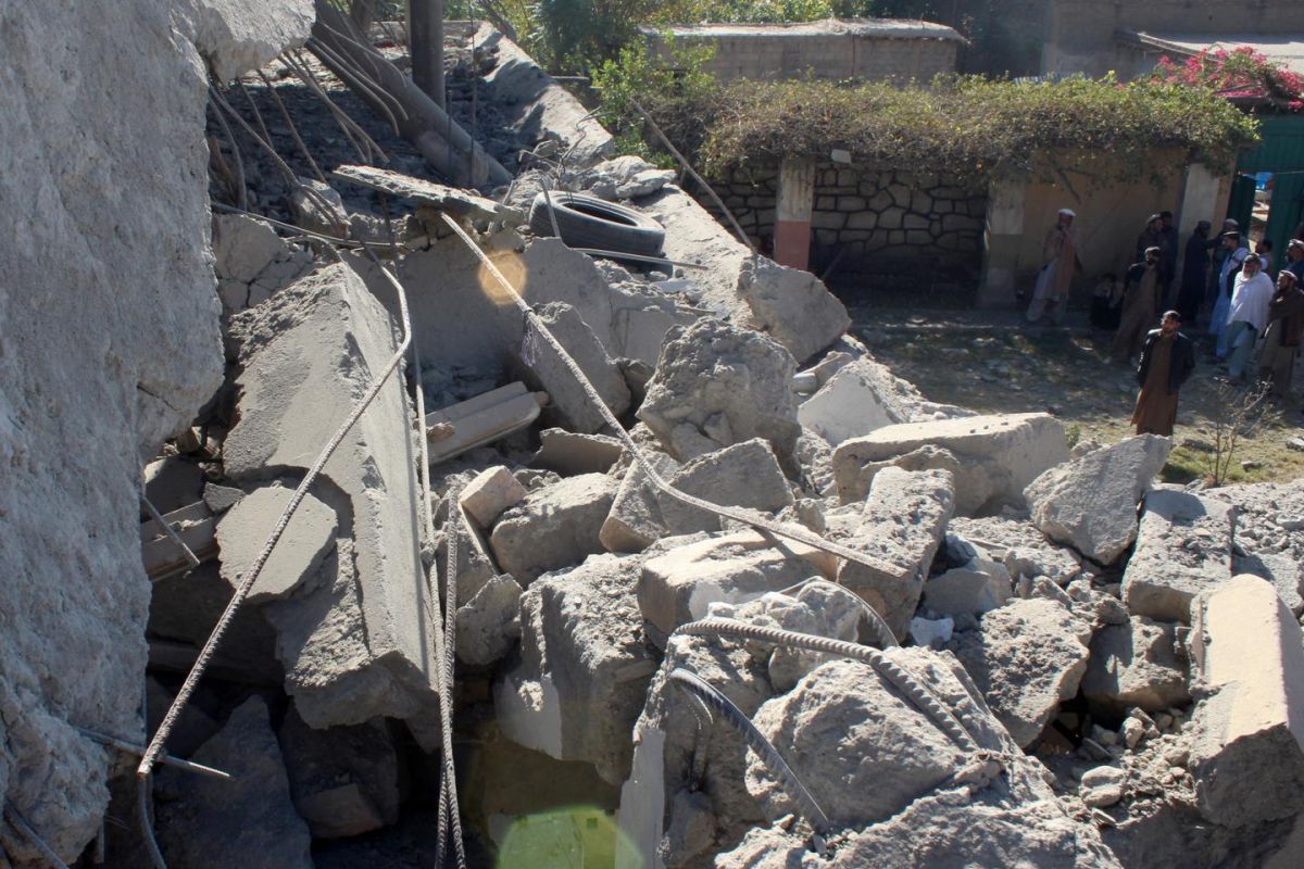 Tensions à la frontière entre l'Afghanistan et le Pakistan : un cessez-le-feu sous tension