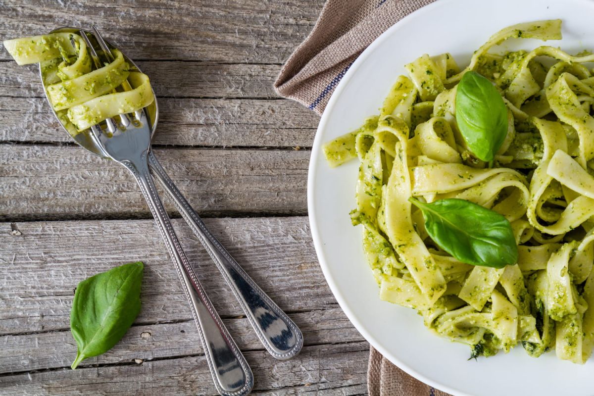 Découvrez comment sublimer vos plats avec le pesto