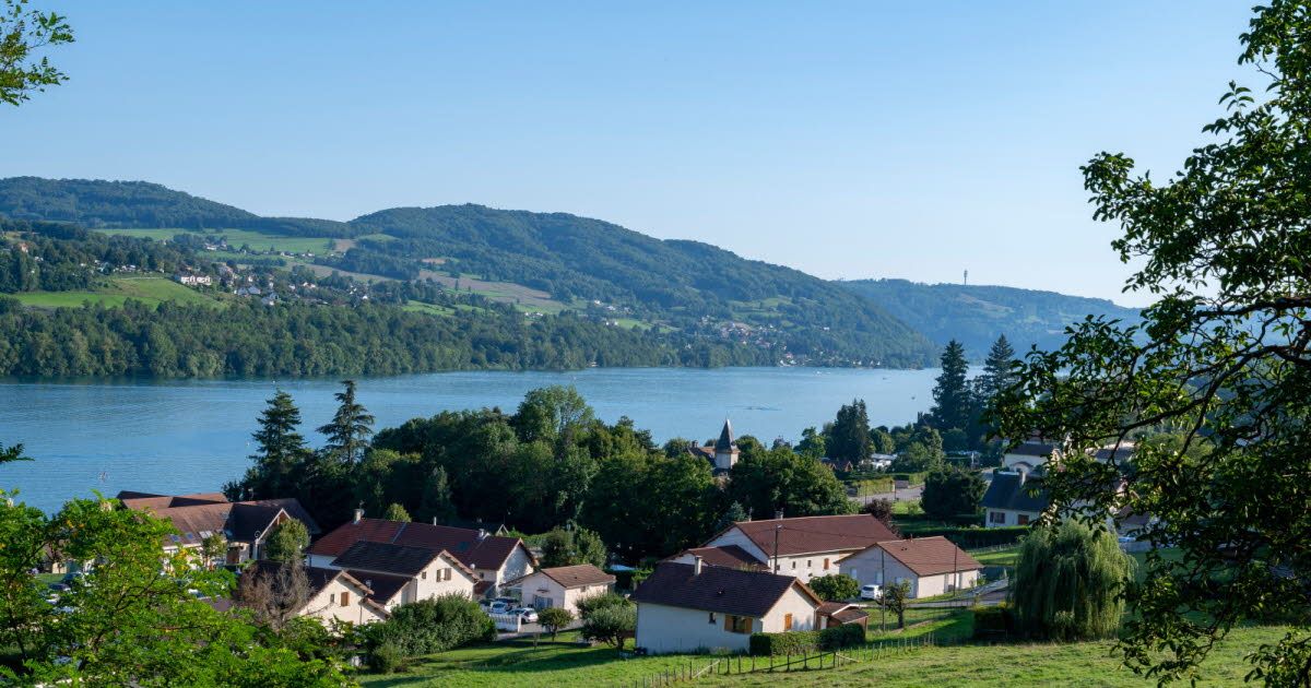 Paladru : un marché immobilier unique autour de son lac enchanteur