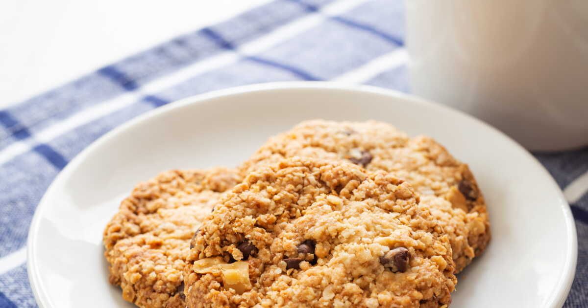 Des biscuits croustillants aux flocons d'avoine pour un goûter sain