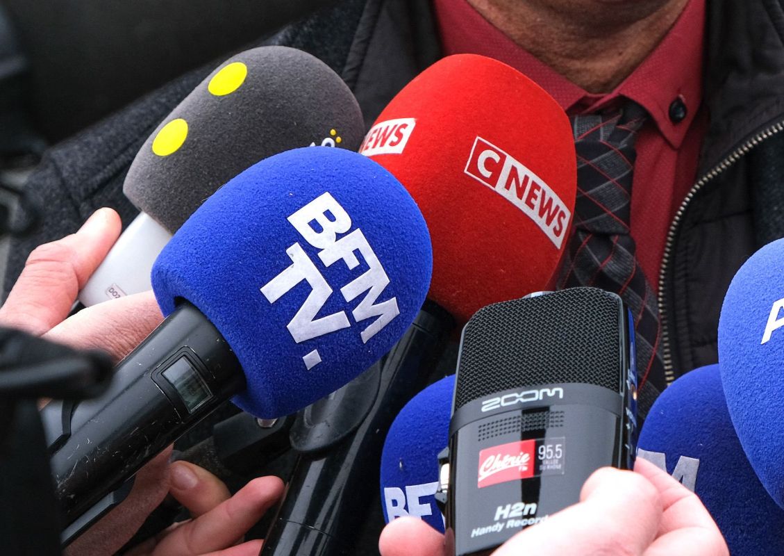 La neutralité des chaînes privées : un frein au pluralisme d'opinion ?