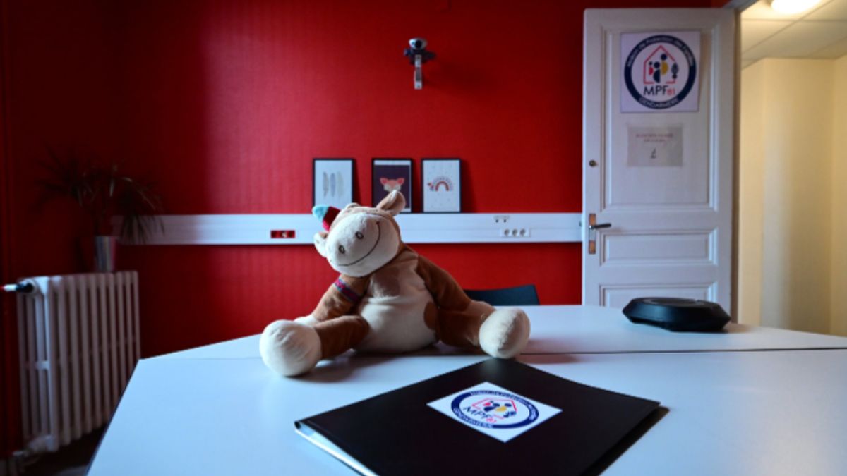 Une mère indignée après la tonte humiliant de son fils dans un foyer