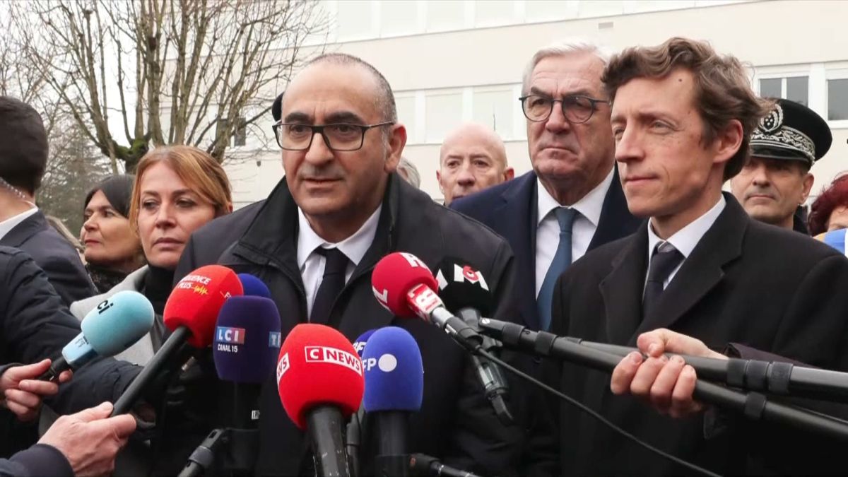 Dijon en émoi après l'incendie d'un collège : la lutte contre le trafic de drogue en question