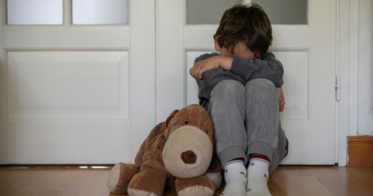 Le calvaire d'Eliott : un enfant tondu au sein de l'Aide sociale à l'enfance