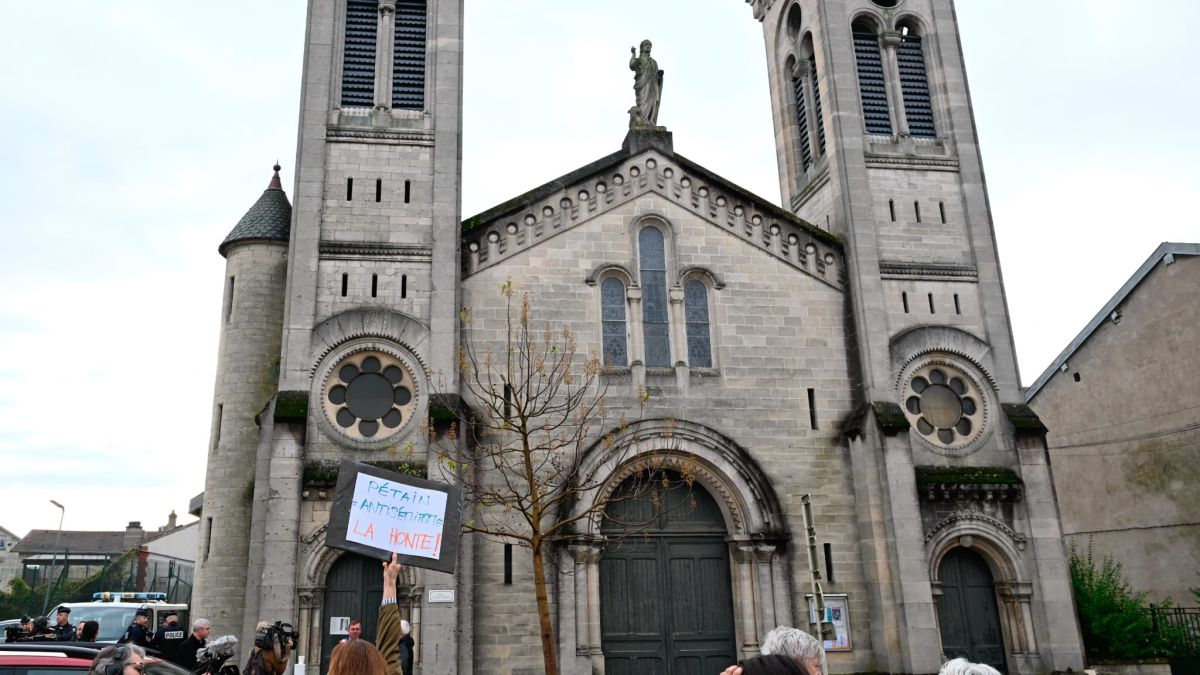 Ligue de Verdun : la messe controversée en hommage à Pétain suscite l'indignation