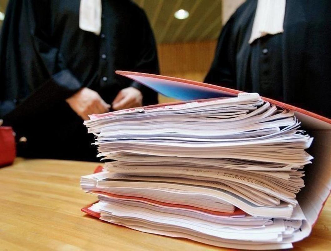 Une affaire tragique : un ex-militaire accusé d'avoir tué sa compagne