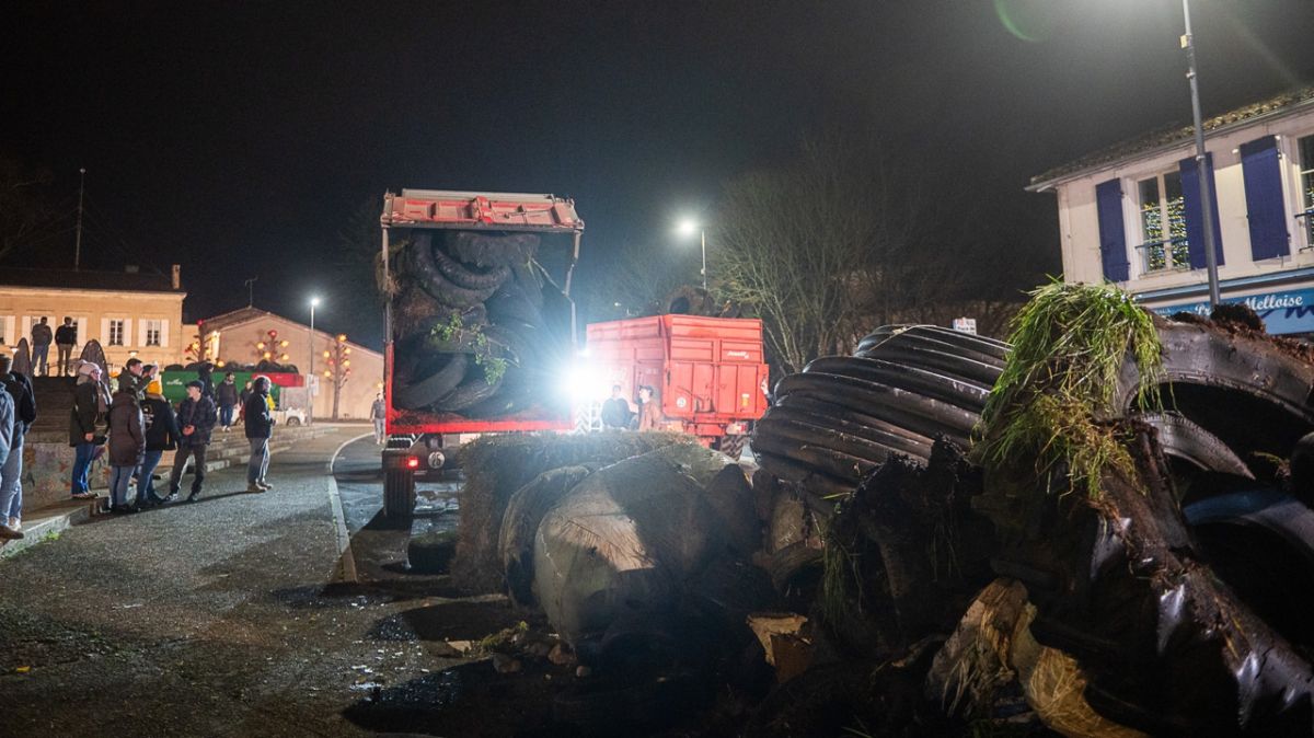 Melle sous le choc : les agriculteurs expriment leur colère dans un déferlement de déchets