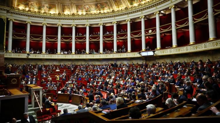 Procédure d'urgence : le gouvernement prépare une loi spéciale pour le budget 2026