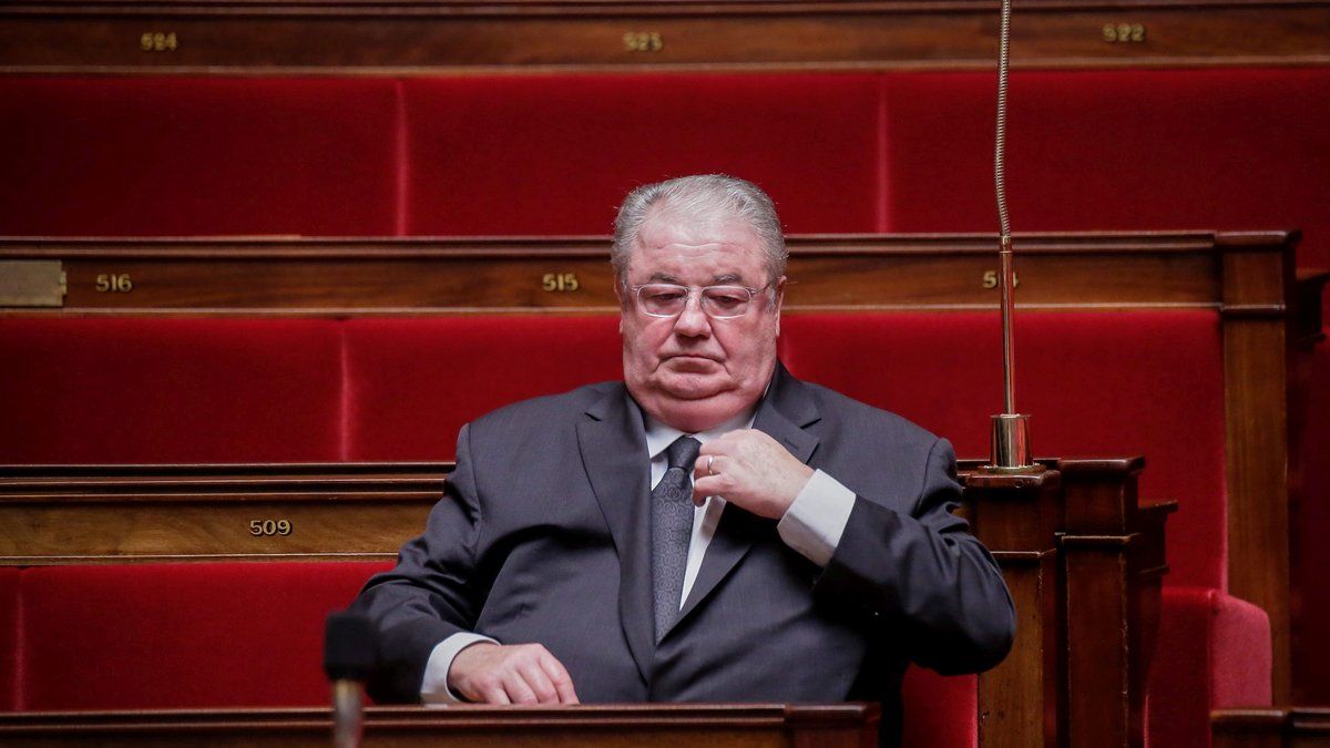 Chauffeurs à vie supprimés : les anciens ministres face à un nouveau quotidien