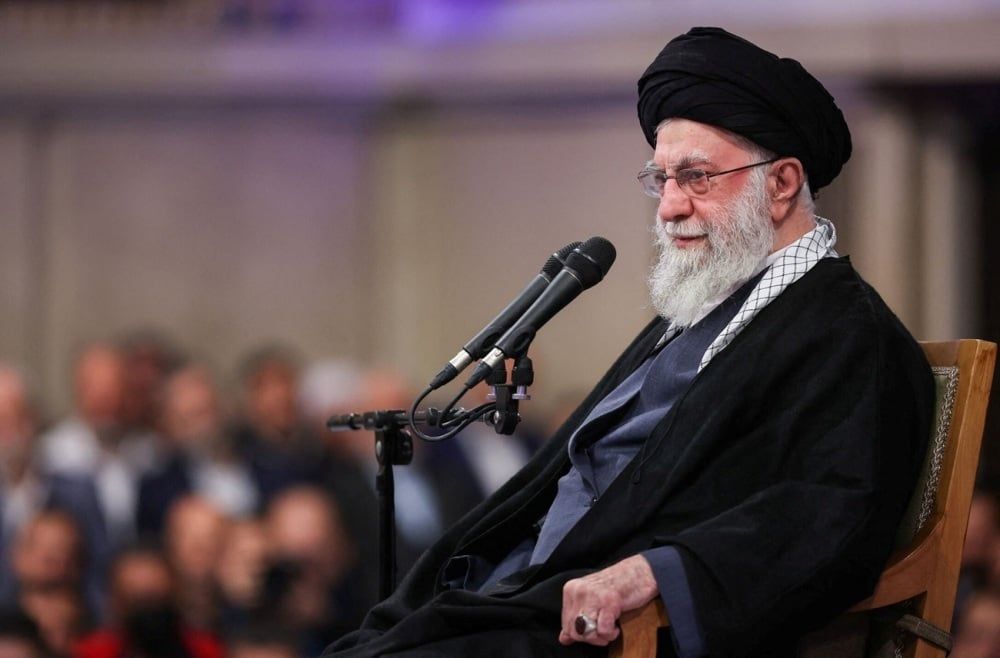 Khamenei admet les revendications des manifestants tout en réaffirmant la fermeté du régime