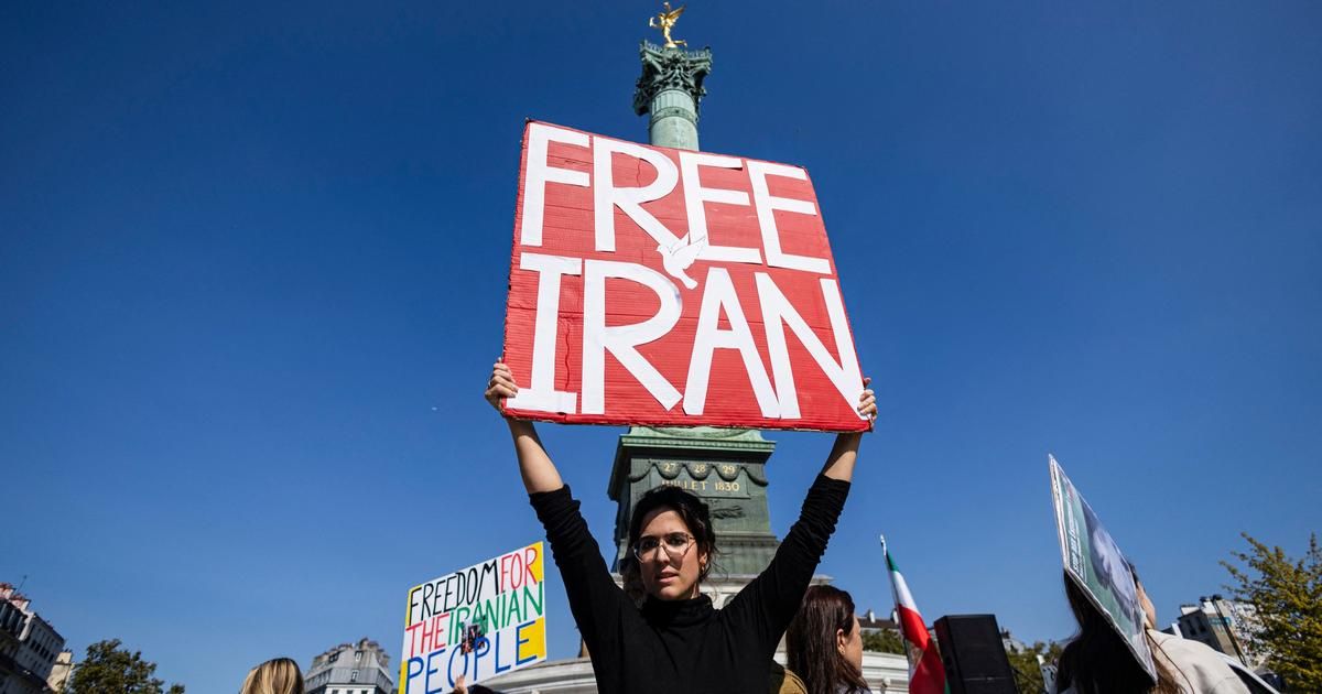 Des milliers de voix s'élèvent à Paris pour soutenir la contestation en Iran