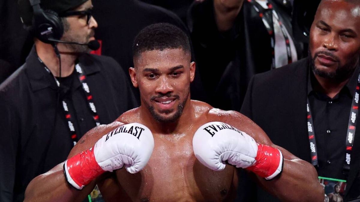 Anthony Joshua à la croisée des chemins après un tragique accident