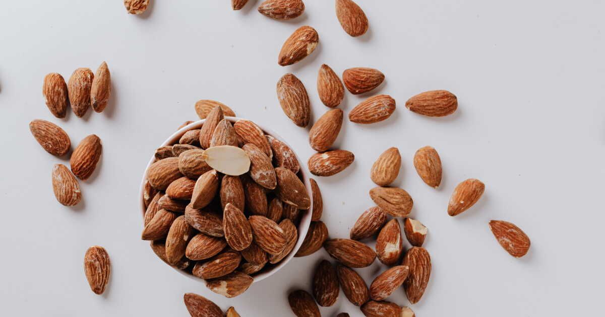 Les secrets pour torréfier les amandes facilement