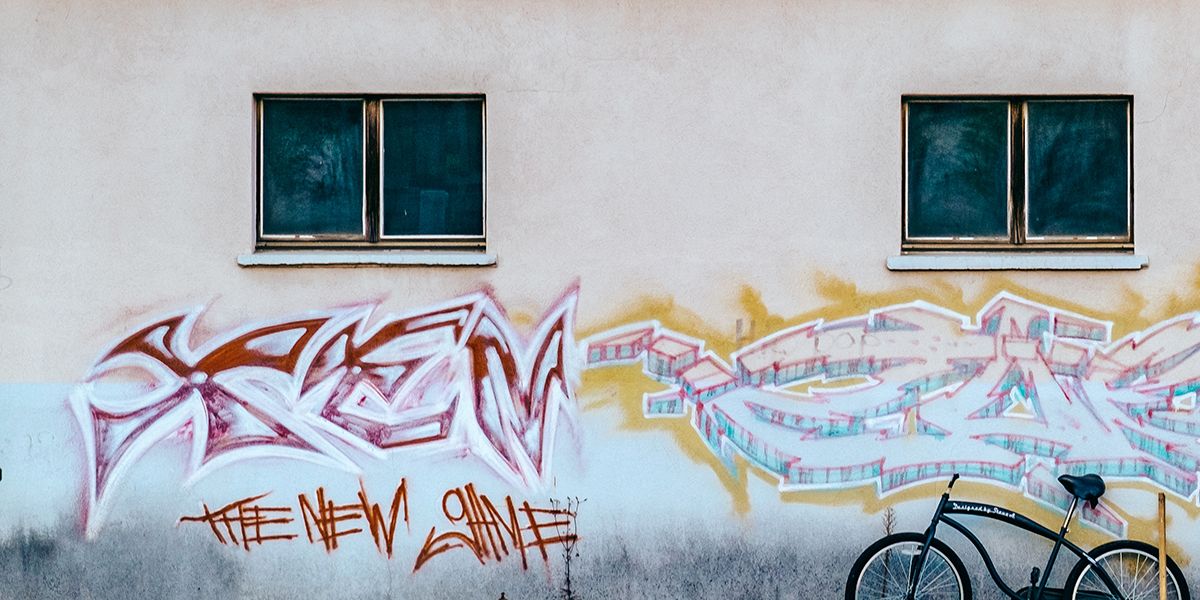 Astuces pratiques pour supprimer les graffitis sur votre façade