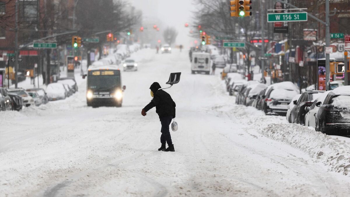 Une tempête glaciale paralyse les États-Unis et fait des victimes