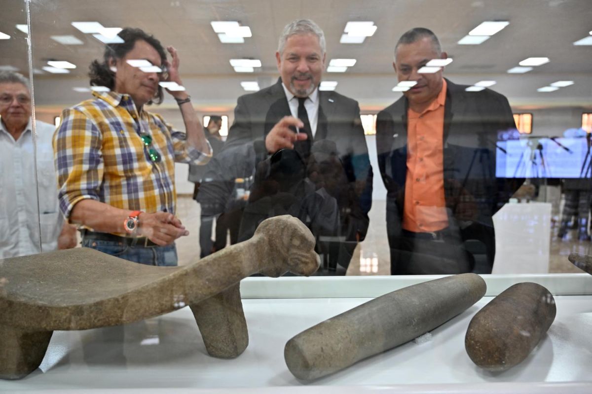 Une avancée historique : le Sénat vote une loi pour faciliter les restitutions coloniales