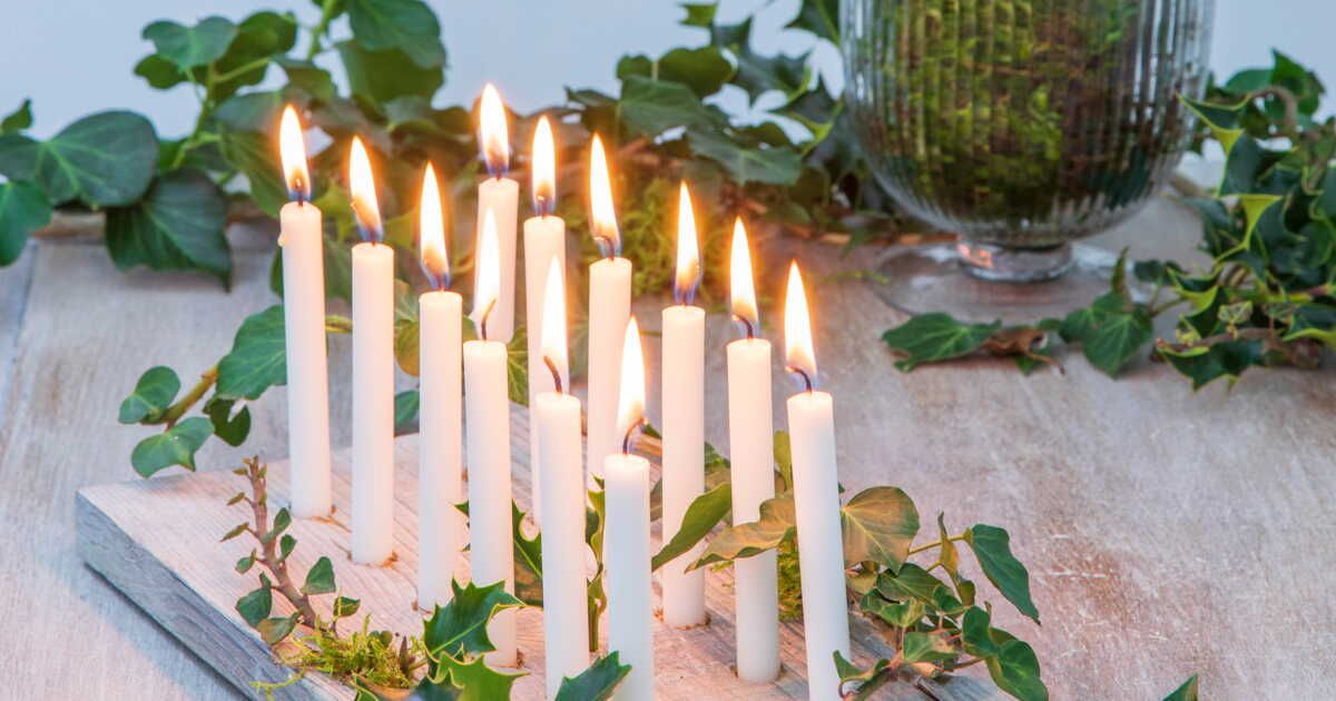 Créer un centre de table enchanteur pour Noël : le DIY avec des bougies
