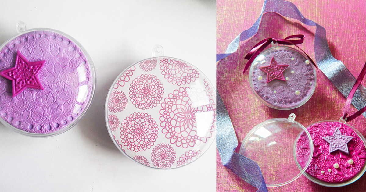 La tendance des boules de Noël girly qui illumine vos fêtes