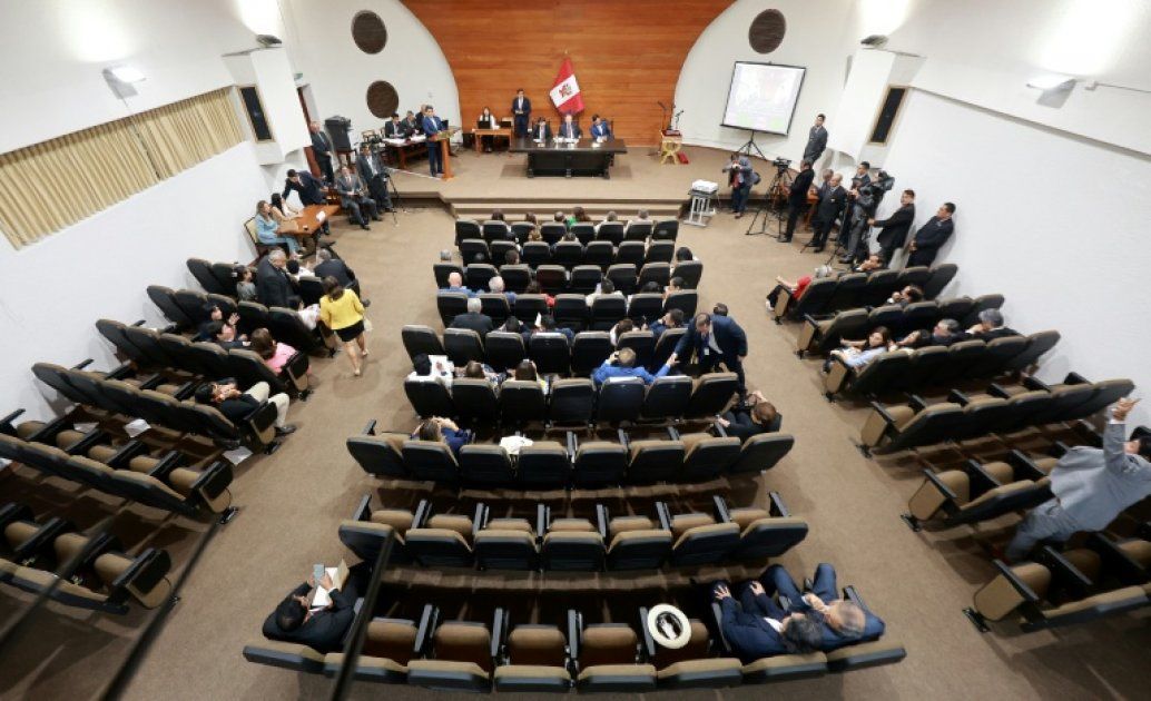 Un changement de cap au Pérou : José Maria Balcazar prend les rênes par intérim