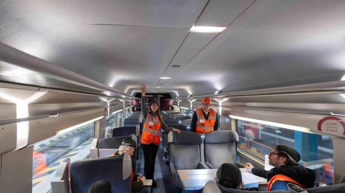 Le premier TGV reconditionné de la SNCF fait peau neuve