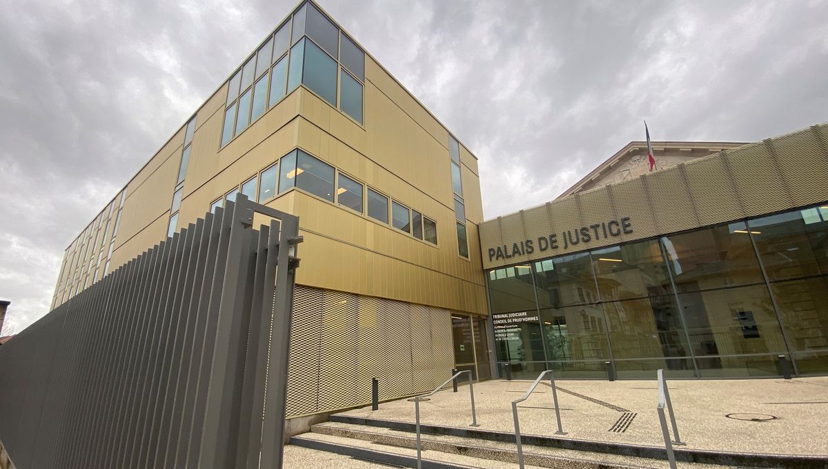 Des élus de Saint-Baudille-de-la-Tour face à la justice pour motifs d'intérêts personnels