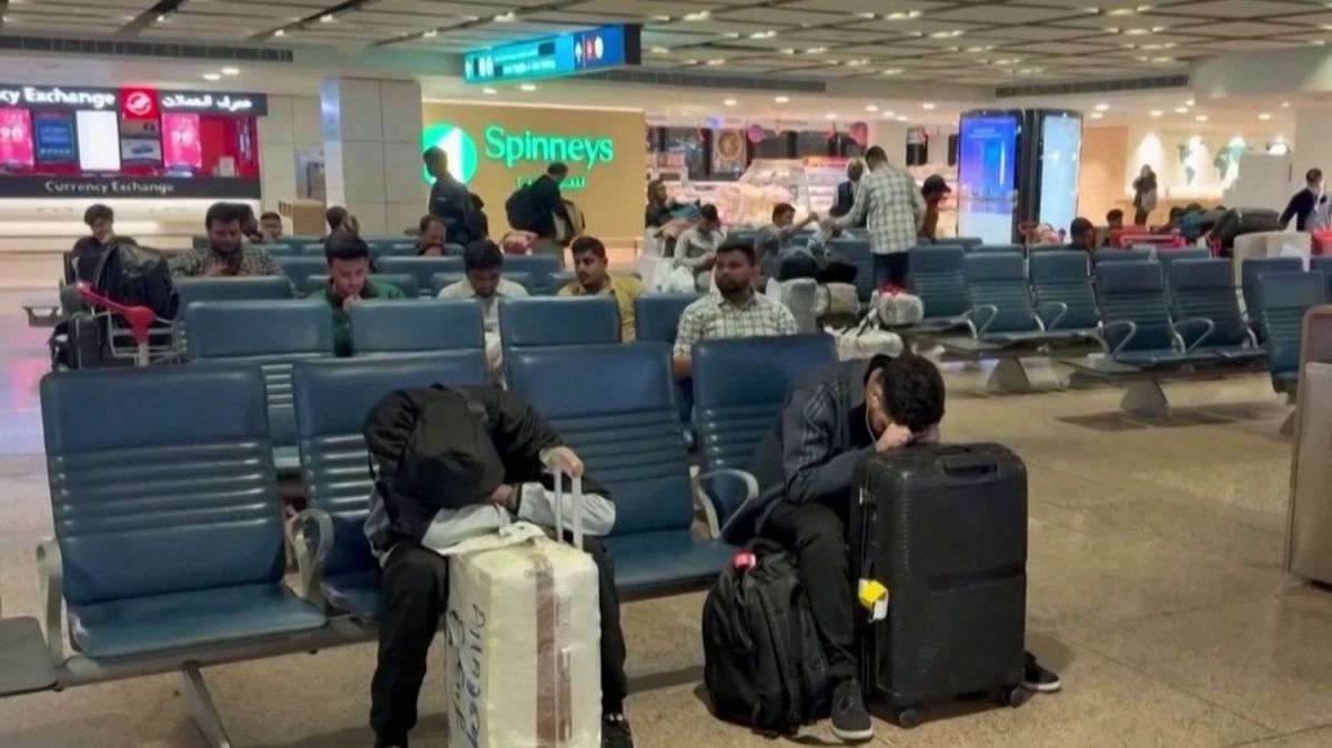 Des Français piégés à Dubaï face à la montée des tensions au Moyen-Orient