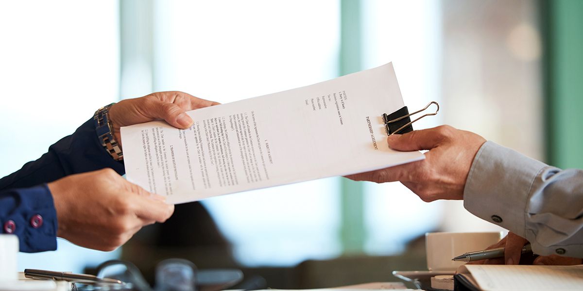 Changer de notaire : guide pratique pour transférer vos dossiers