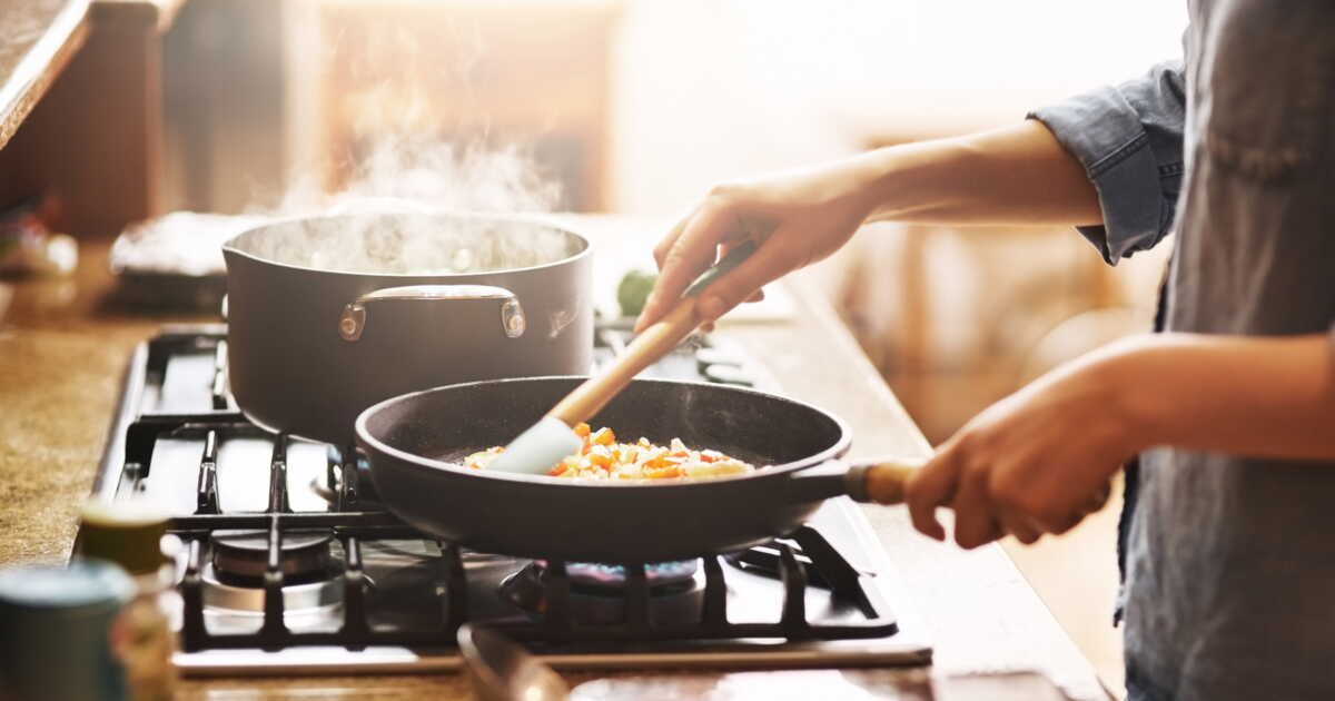 L'erreur de cuisson au beurre qui nuit à votre peau