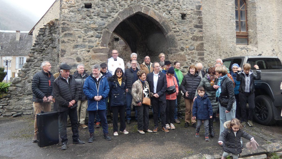 Sentein célèbre son patrimoine avec une nouvelle Piétà et un hommage touchant au maire