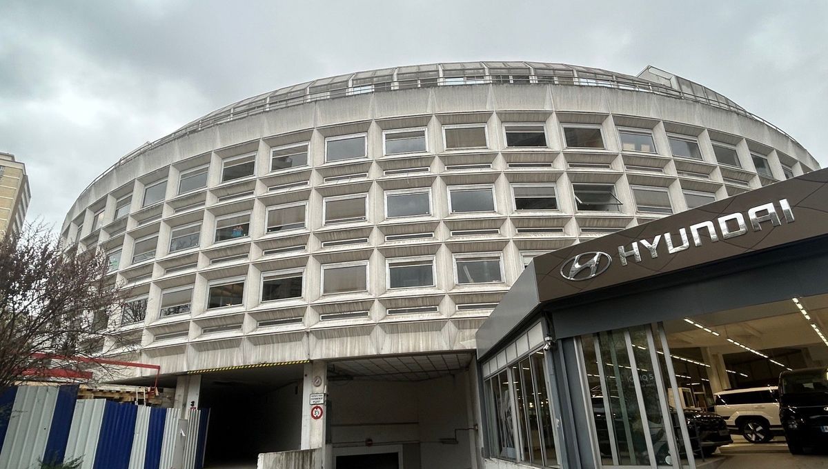 Transformations urbaines : un ancien parking parisien devenu centre de stockage