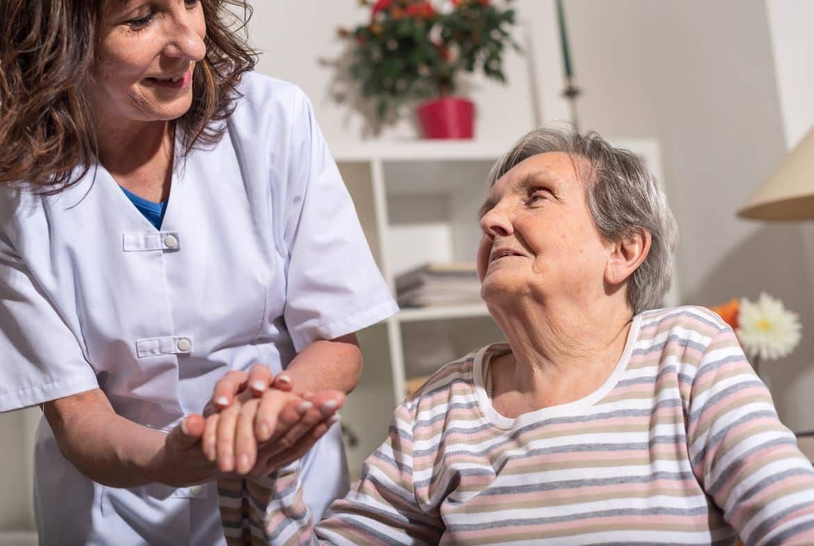 Quelle mutuelle santé choisir pour les seniors en EHPAD ?