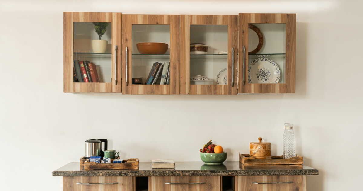 Redonnez vie à vos meubles : astuces pour des portes parfaitement alignées