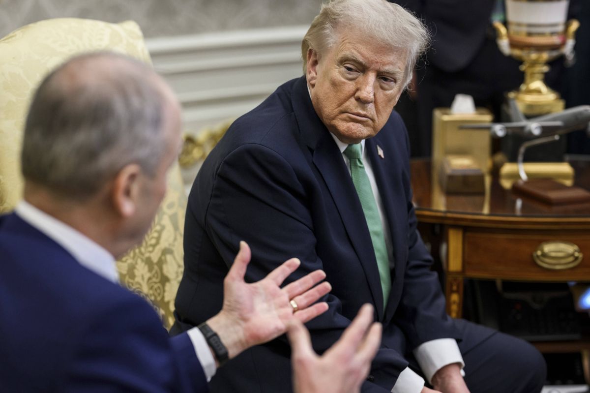 Trump reporte son ultimatum à l'Iran : une décision stratégique ou un simple coup de bluff ?