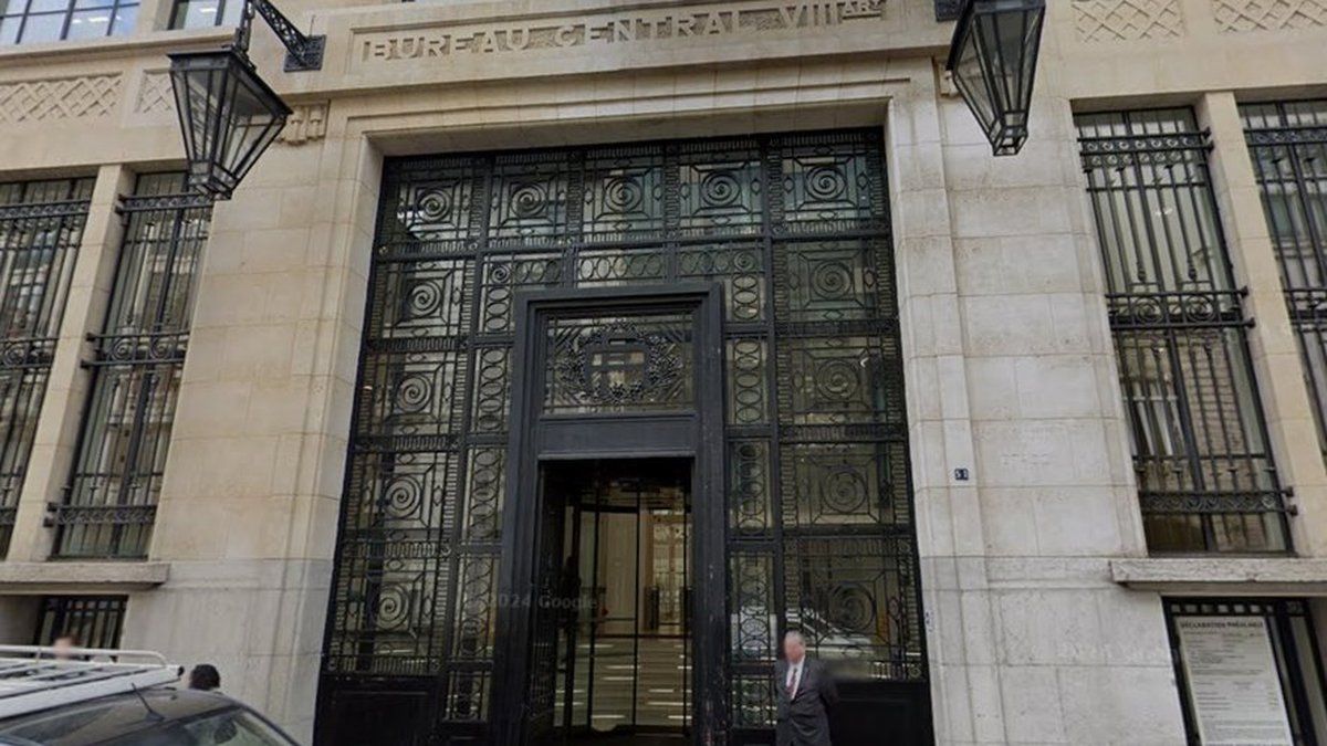 Un attentat déjoué à Paris : deux nouveaux suspects arrêtés, l'atmosphère est tendue