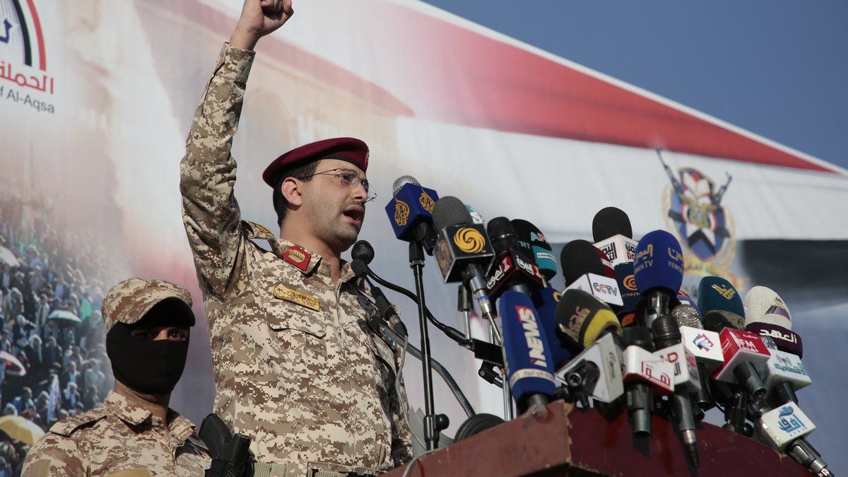 L'entrée des rebelles houthis dans le conflit : enjeux et implications pour le Moyen-Orient