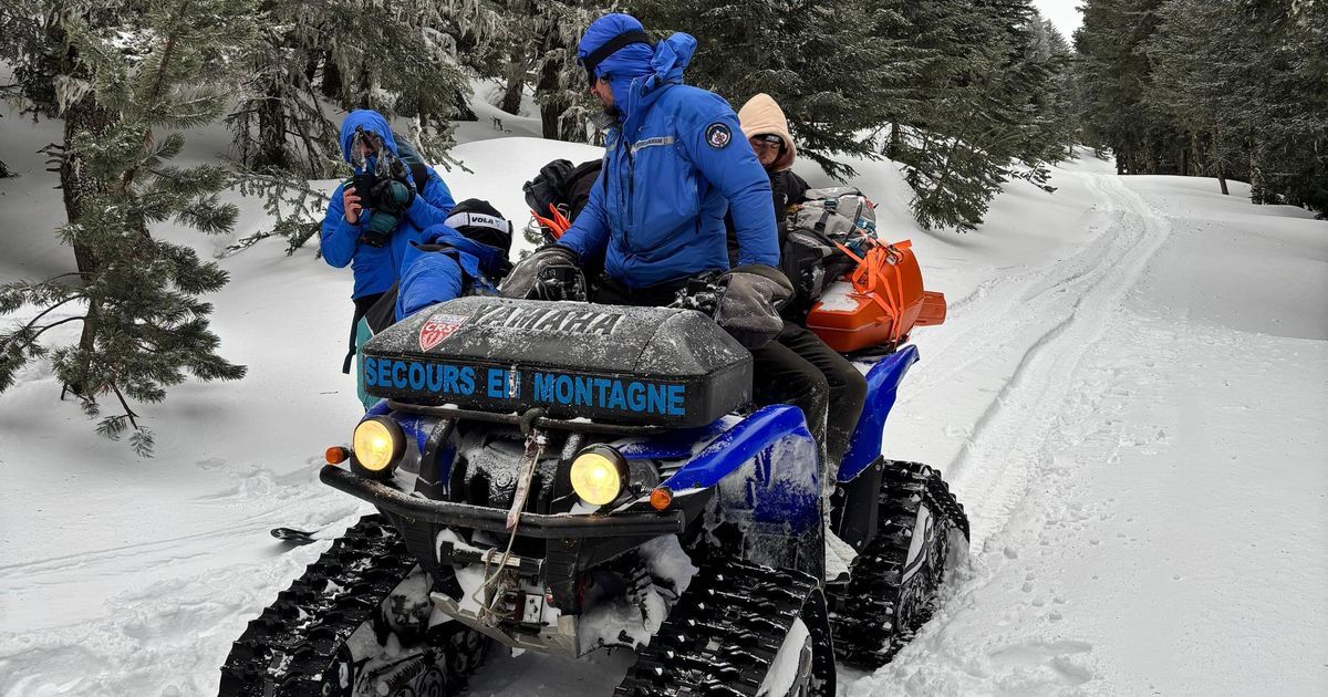 Randonneurs en détresse : le sauvetage héroïque des CRS en pleine tempête de neige