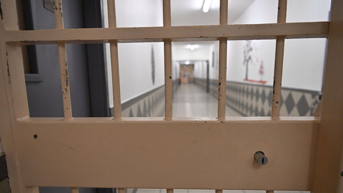 La France face à un record de surpopulation carcérale : 87 126 détenus et un taux alarmant de 137,5 %