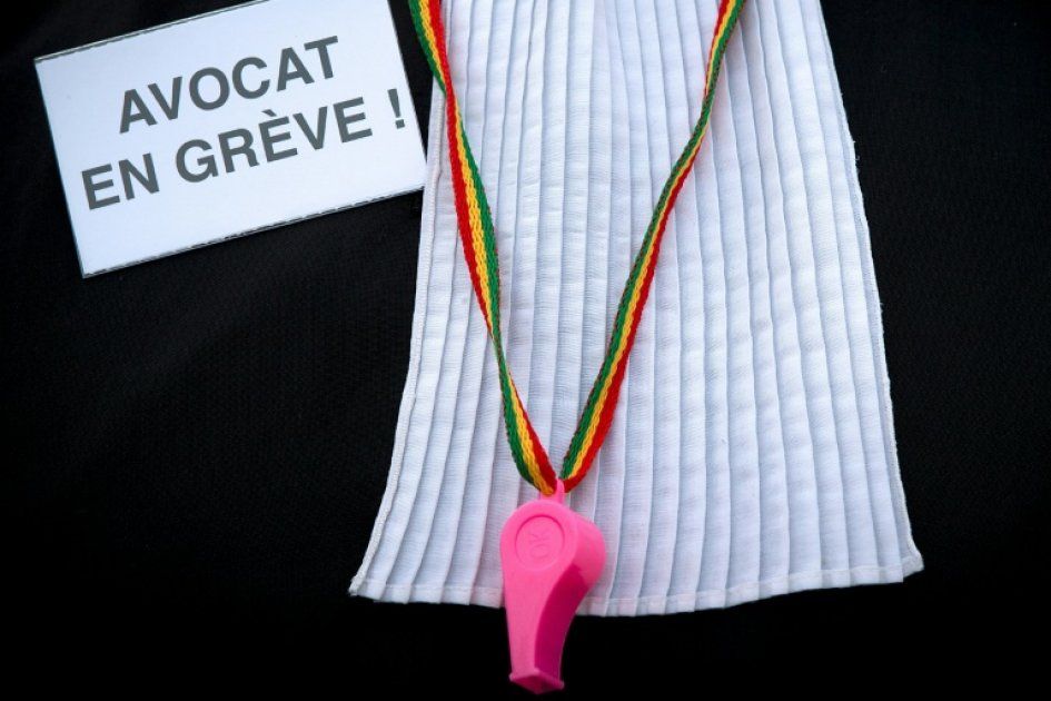 La bataille des avocats parisiens contre la réforme Darmanin