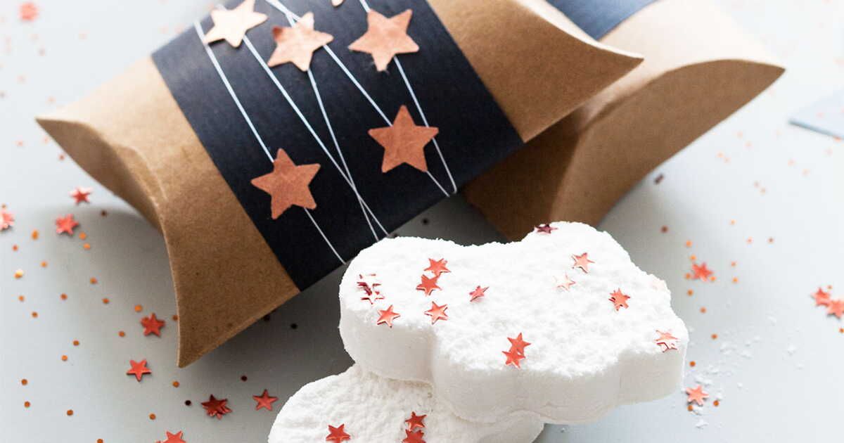 Découvrez l'irrésistible cadeau d'assiette : des nuages de guimauve faits maison