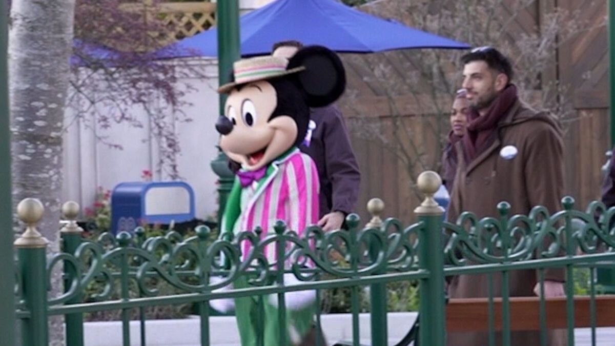 La Reine des Neiges s'impose à Disneyland Paris : un nouveau chapitre pour le parc