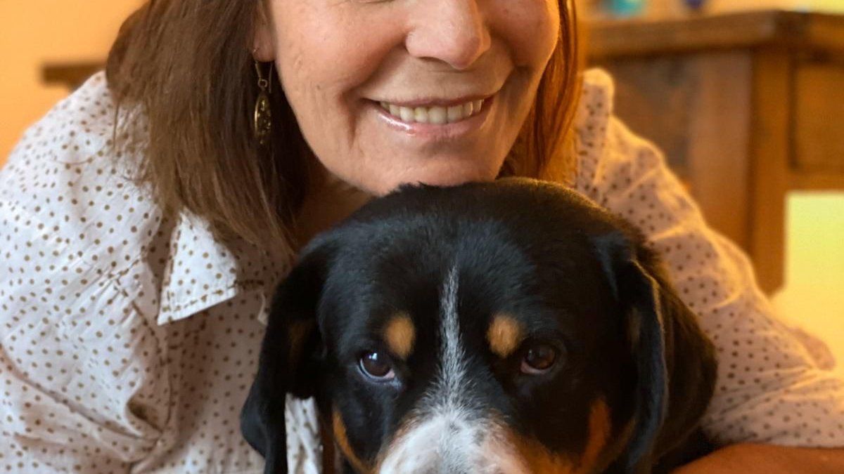 Mémona Hintermann : explorer la tendre connexion entre l'homme et son animal