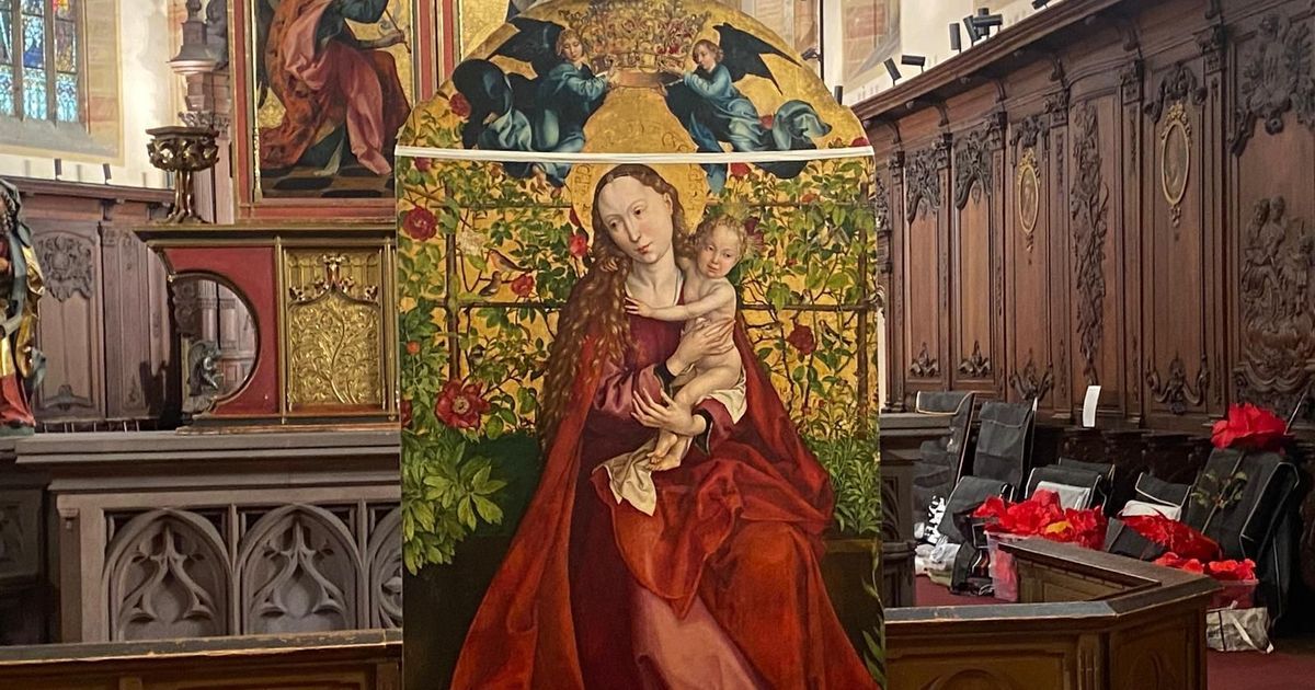 La vierge au buisson de roses de Schongauer brille au Louvre