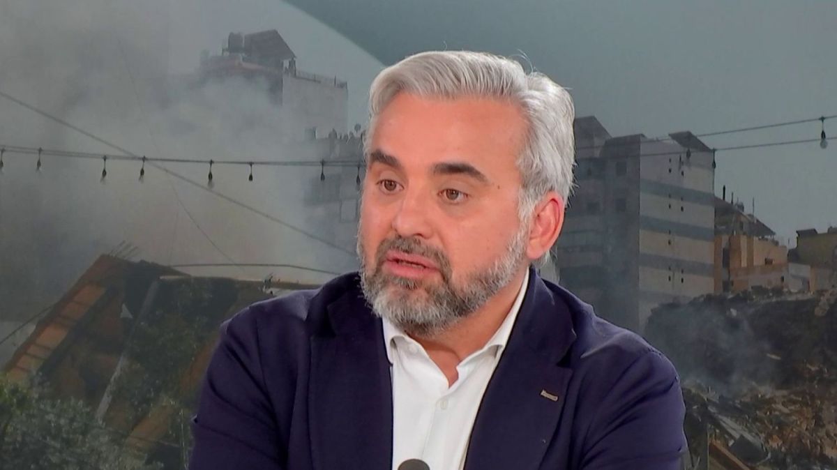 Alexis Corbière plaide pour une France diplomate face aux tensions internationales