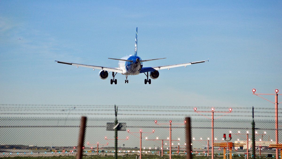 Panic at Orly Airport: Explosive Celebrations Force EasyJet Flight to Abort Landing