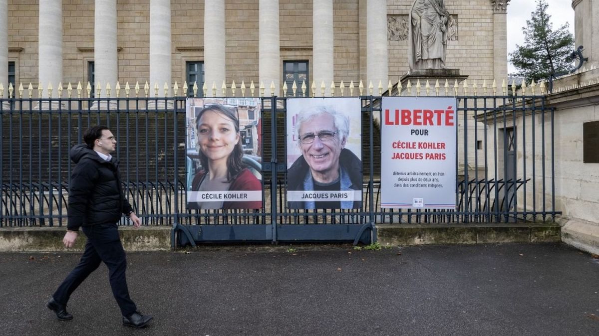 Libération de Cécile Kohler et Jacques Paris : les ex-otages en Iran sont attendus mercredi matin à Paris